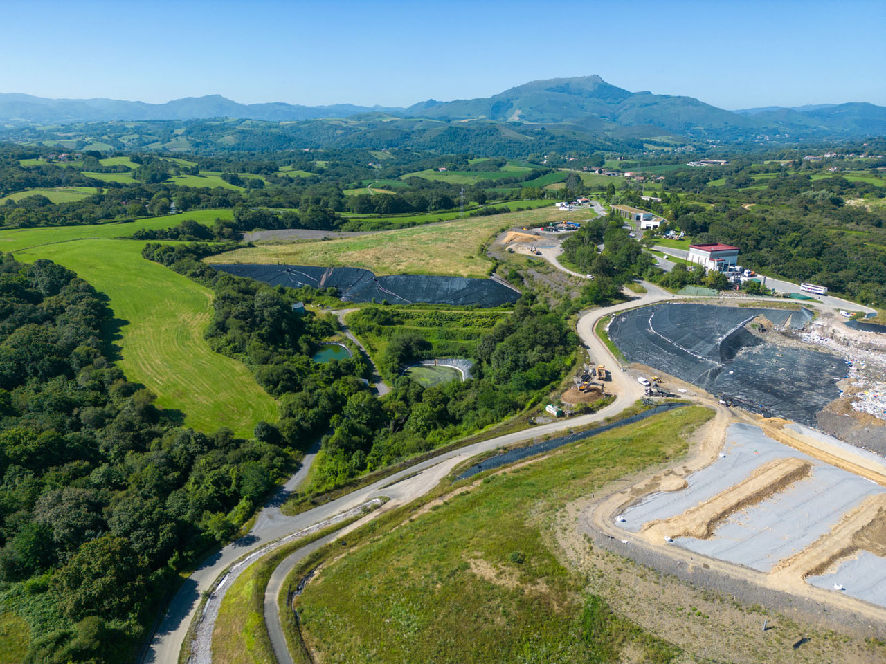 Zaluaga avec la Rhune en fond